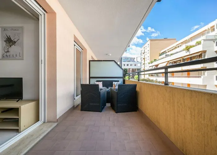 Διαμέρισμα Le Palacio Centre-ville - Parking Prive -terrasse Μεντόν